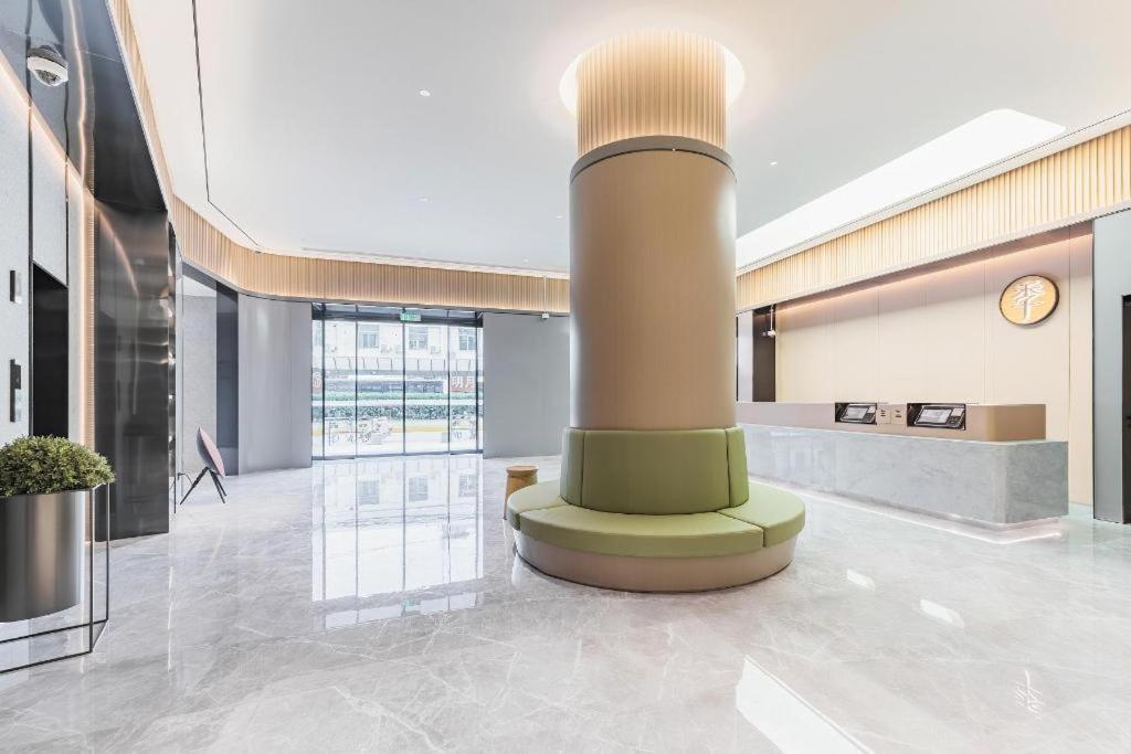 Ji Hotel Shanghai Tonghe Xincun Metro Station المظهر الخارجي الصورة